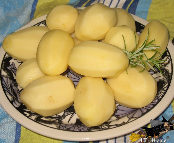 geschälte rohe Kartoffeln