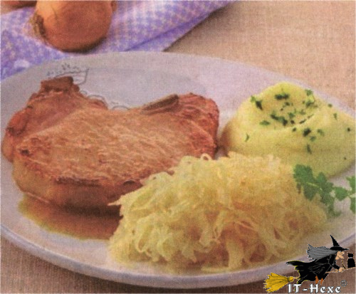 Kasseler mit Sauerkraut und Kartoffelpüree
